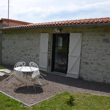 La Remise 4 Etoiles * Saint-Hilaire-de-Mortagne
